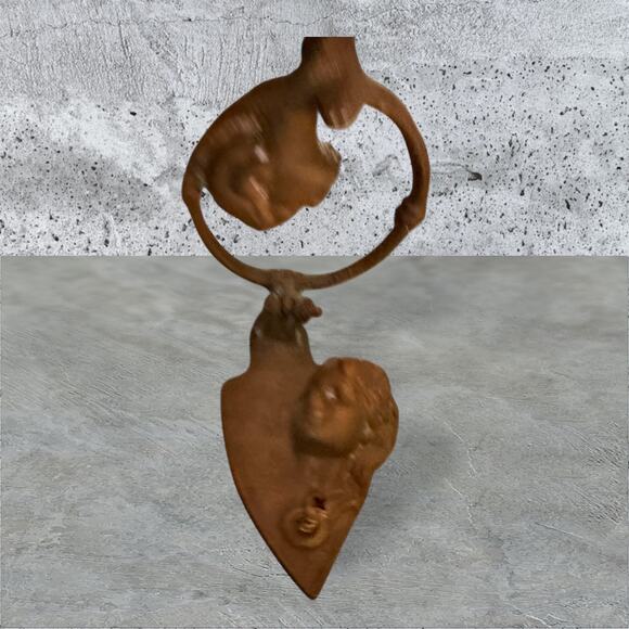 Antique Cast Iron Door Knocker – Victorian Cherub & Lion Head Design - Picture 5 of 7